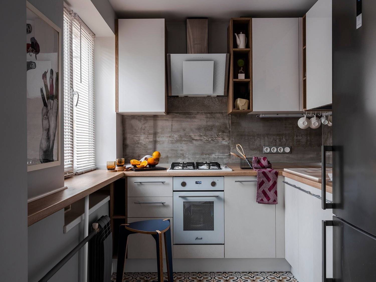 Дизайн маленькой кухни в панельном доме