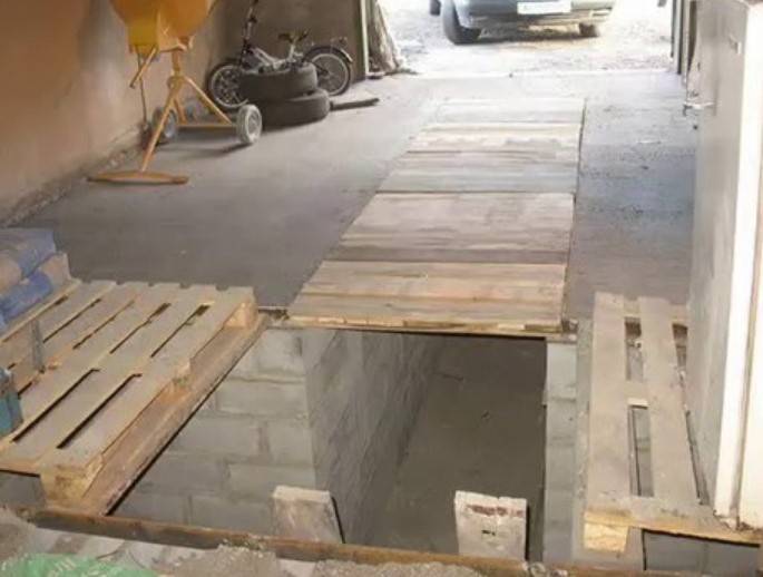 Как сделать ремонт бетонного пола в гараже своими руками: полная инструкция