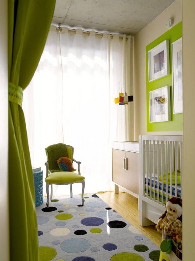 Зеленый диван в интерьере: 76 фото, идеи оформления в гостиной, кухне, детской