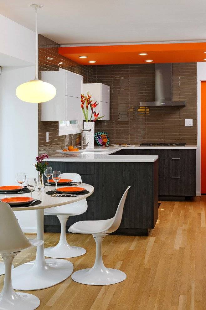 Цвет натяжного потолка на кухне: советы по выбору, реальные фото, необычные варианты