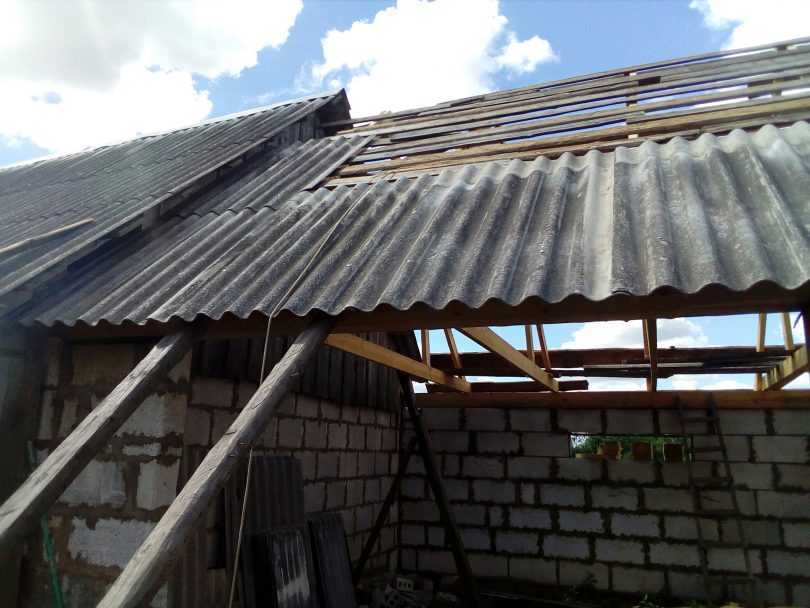 Крыша из шифера: обрешетка, как крыть правильно, профилактика и частичный ремонт