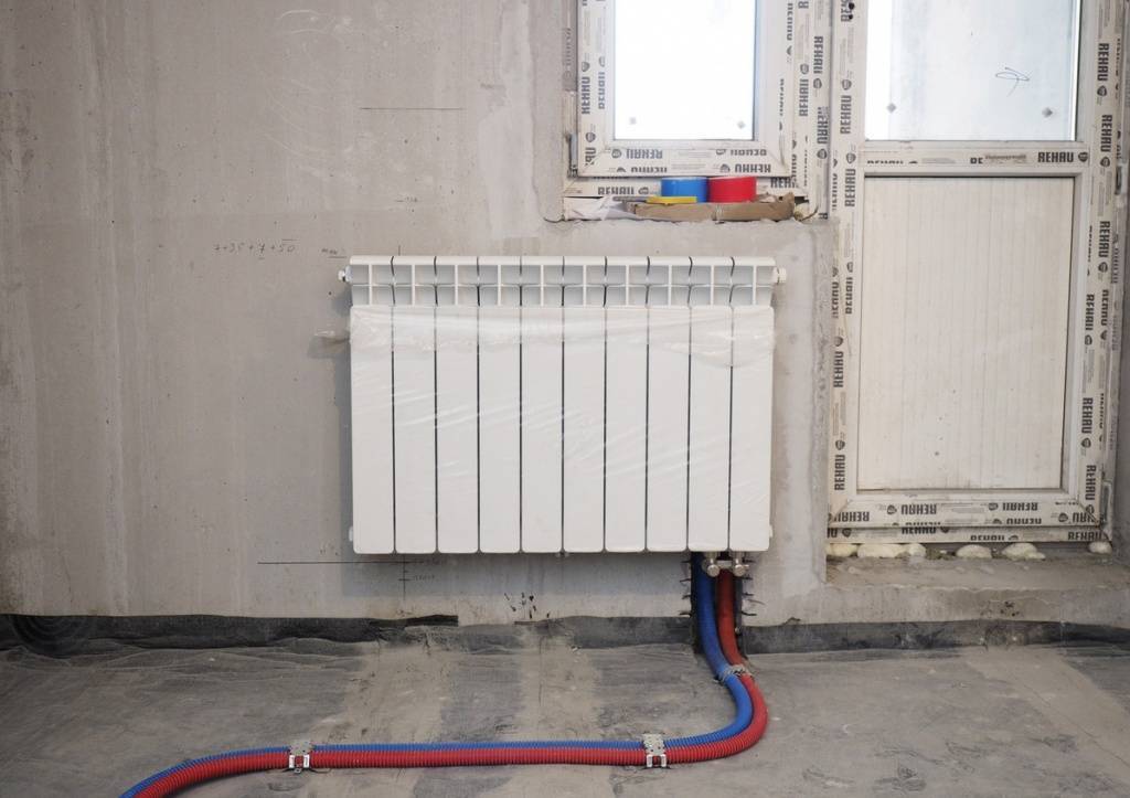 Нижнее подключение радиаторов отопления: как выполняется монтаж радиаторов