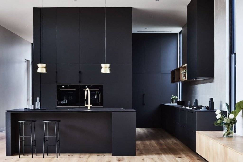 Дизайн кухни в черном цвете – идеи интерьера