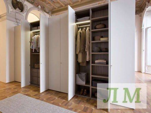 Узкие шкафы в прихожую (34 фото): высокие модели в длинный коридор, глубина 30 и 40 см, варианты с зеркалом и полками
