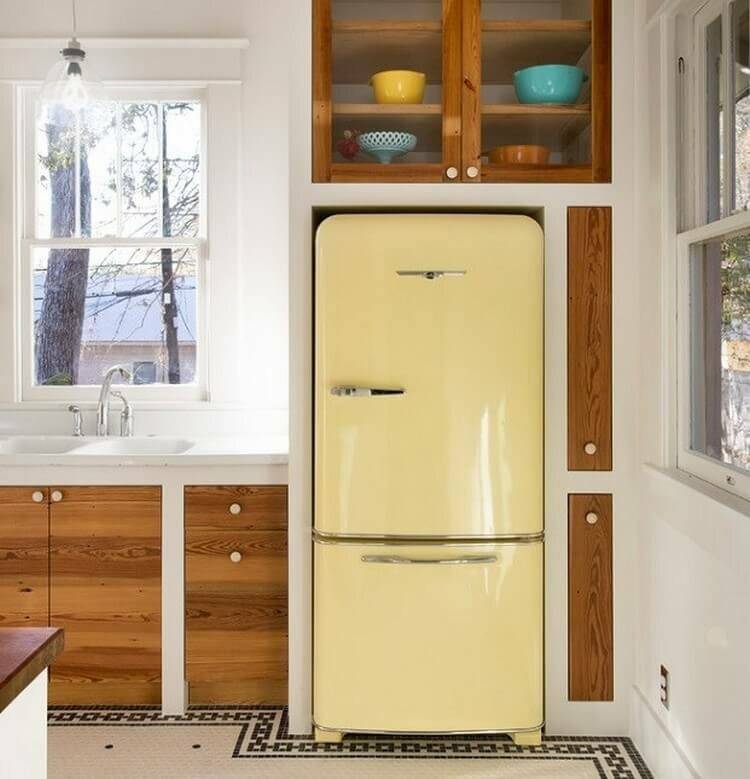 Дизайн маленькой кухни с холодильником (54 фото): куда поставить холодильник? особенности оформления узкой кухни с холодильником и стиральной машиной