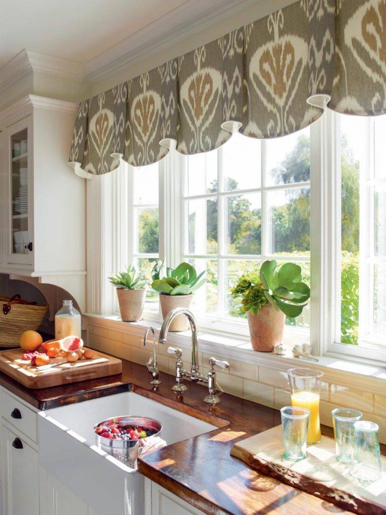 Занавески на кухню (68 фото): современный дизайн занавесок, красивые и современные варианты для кухни, виды моделей