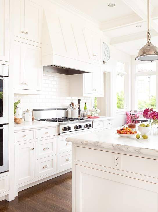 Белая кухня в интерьере — 35 фото с идеями красивого дизайна