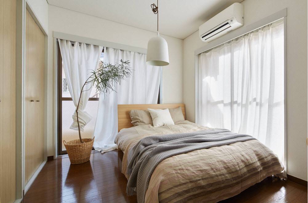 Интерьер узкой спальни – стиль и комфорт - 44 фото примера
