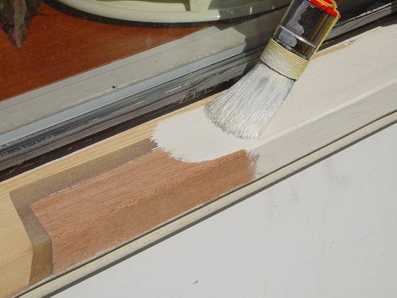 Какой краской лучше покрасить деревянные оконные рамы: снаружи и внутри