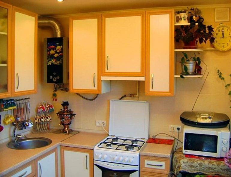Идеи дизайна кухни в хрущевке: с холодильником, колонкой, как совместить с гостиной
