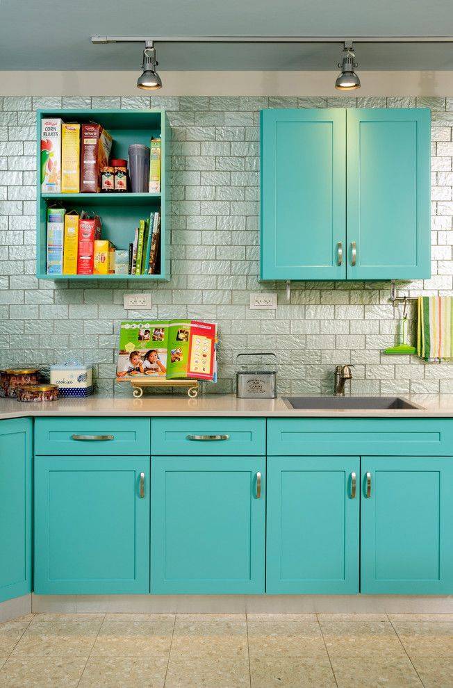 Мятная кухня (51 фото): гарнитур цвета мяты в интерьере кухни, особенности ментолового и других цветов