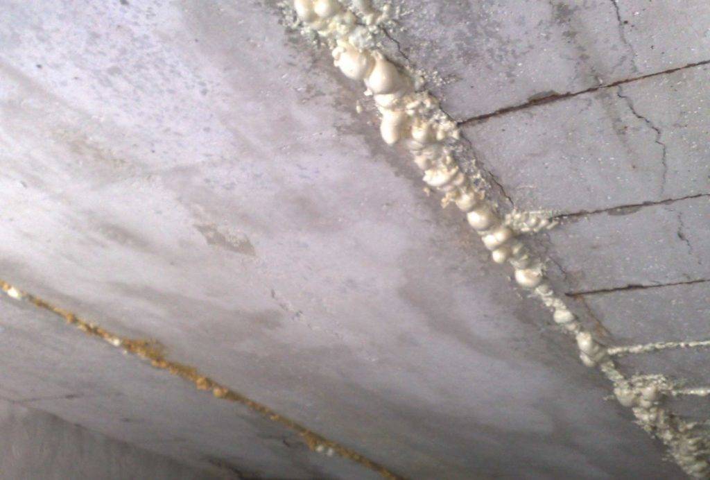 Заделка швов между плитами перекрытия после монтажа и на потолке