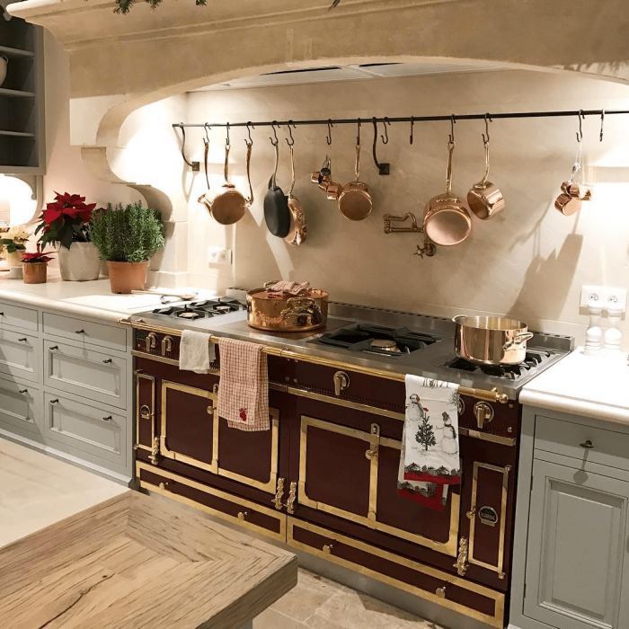 Изысканно и романтично: как оформить интерьер кухни во французском стиле (+90 фото)