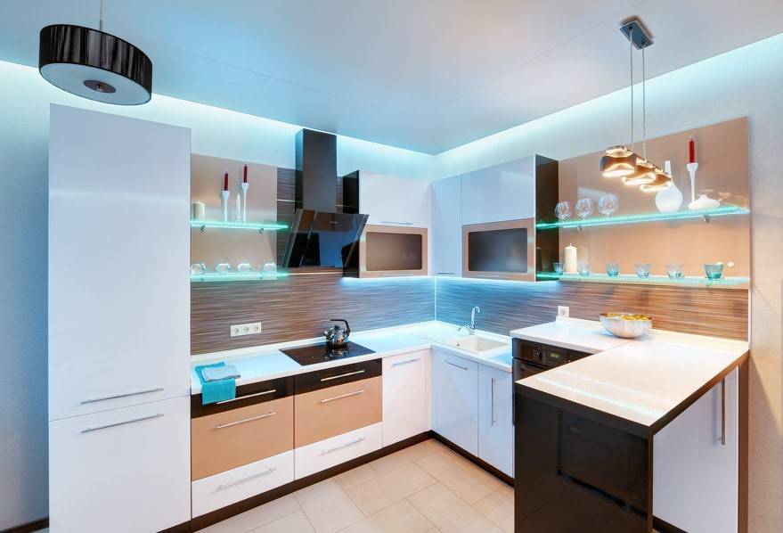 Точечные светильники на кухне: расположение в интерьера маленькой кухни с натяжным потолком