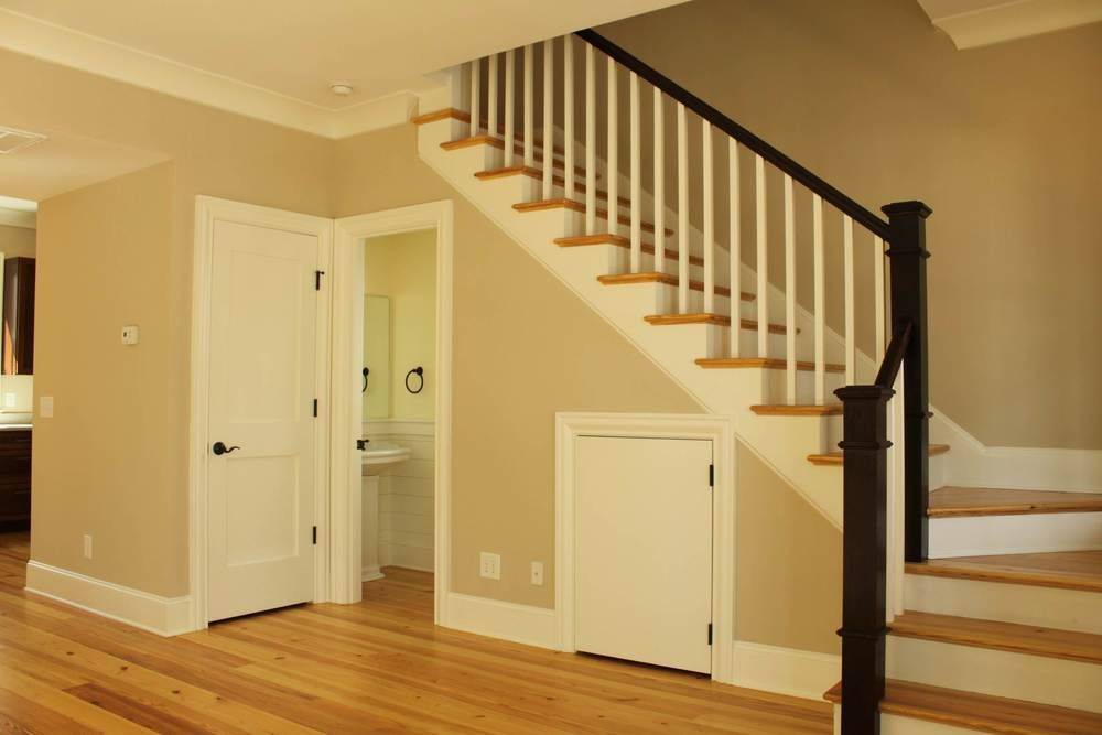 Пространство под лестницей: стильные решения и интересные идеи использования места под лестницей (105 фото)