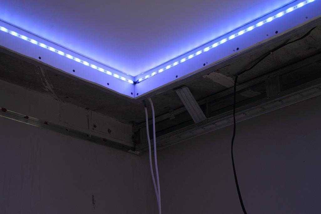 Как сделать потолок из гипсокартона с подсветкой — stroyobzor.info