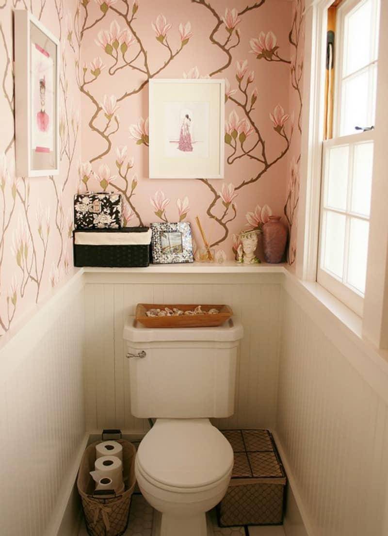 Обои в туалете: фото интерьеров, выбор материалов