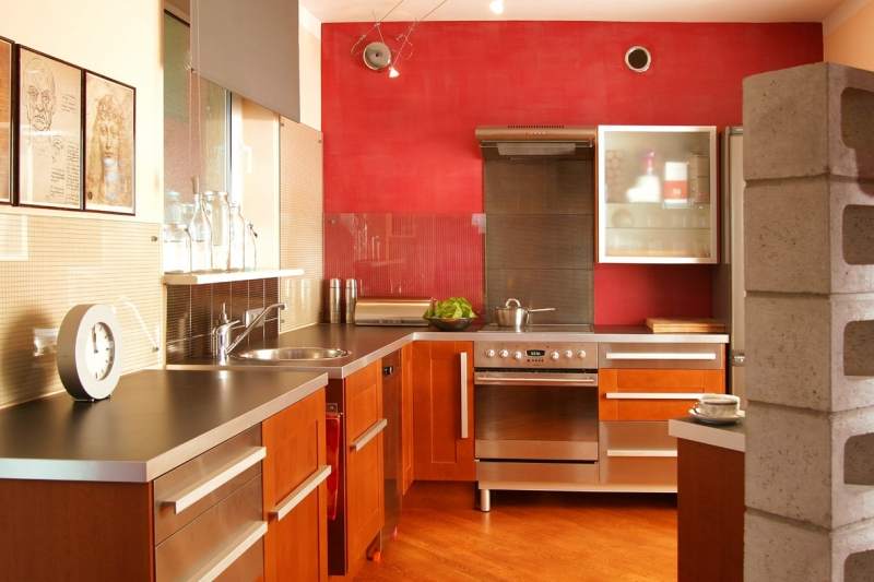 Покраска стен кухни: как правильно выбрать краску