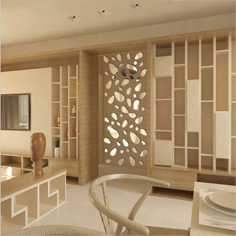 Большие зеркала (48 фото): элитные модели разных размеров со встроенными бра на стенах комнат в интерьере, полукруглые изделия для ванны