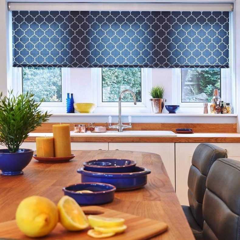 Современные короткие шторы на кухню (78 фото): дизайн занавесок 2020 года — новинки