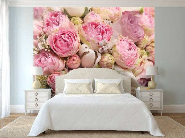 Обои с розами (45 фото): настенные покрытия с белыми и красными, синими и желтыми розочками на стену, красивые варианты в интерьере