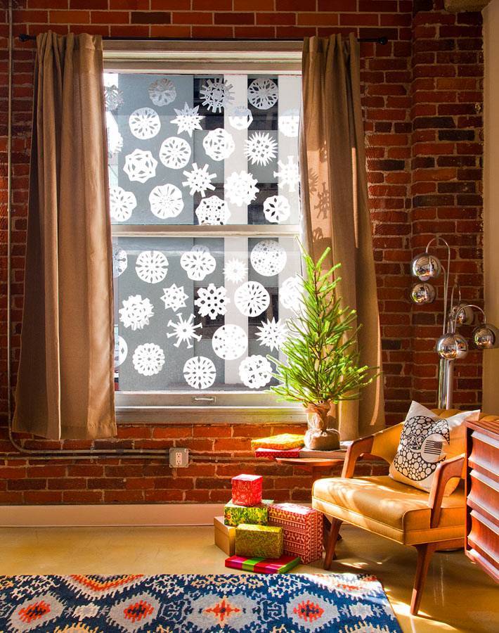 Как украсить окно на новый год: шаблоны - строительство и ремонт