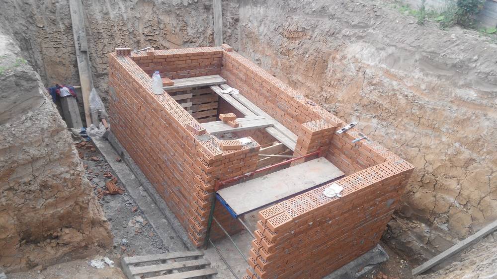 Как построить бетонный погреб своими руками: инструкция
 adblockrecovery.ru