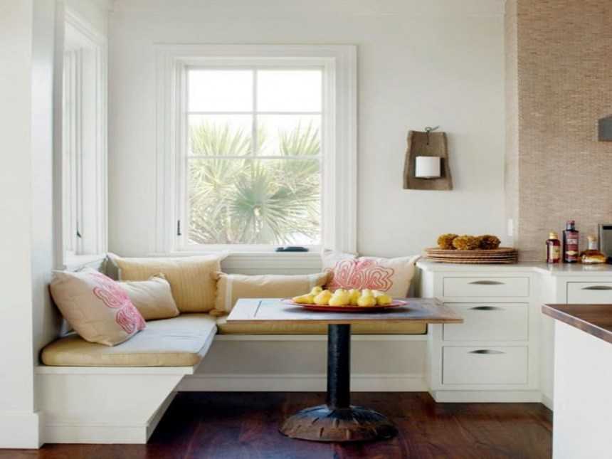 Кухня с диваном - фото лучших дизайн решений по расстановке