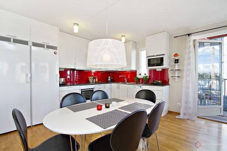 Черно-белые кухни (76 фото): кухонный гарнитур с черным низом и белым верхом в дизайне интерьера, особенности глянцевой мебели