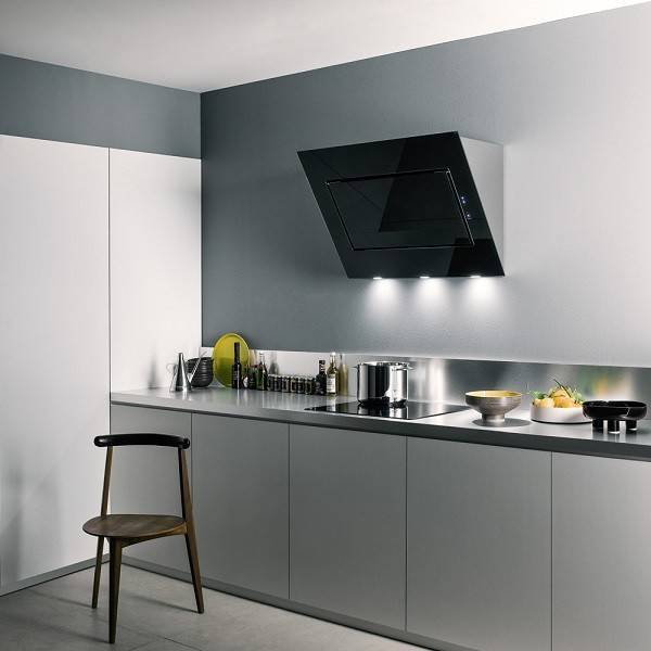 Чёрная вытяжка (30 фото): воздуховод из черного ореха и стекла в интерьере белой кухни