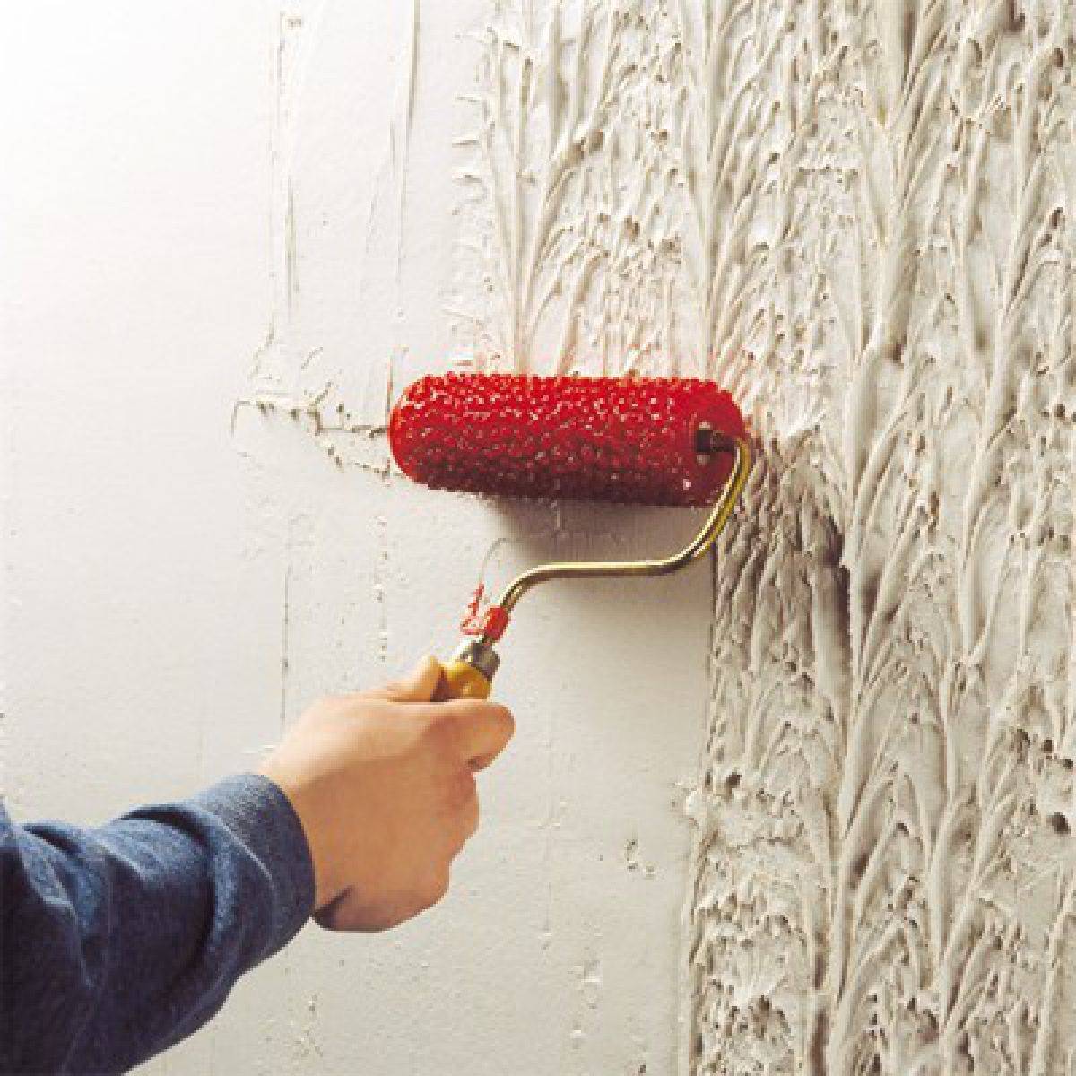Покраска декоративной штукатурки: лаком, краской, своими руками - фото