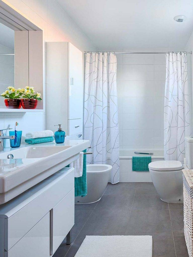 Модная ванная: идеи для интерьера маленькой комнаты и советы по выбору цветовой схемы (145 фото + видео)