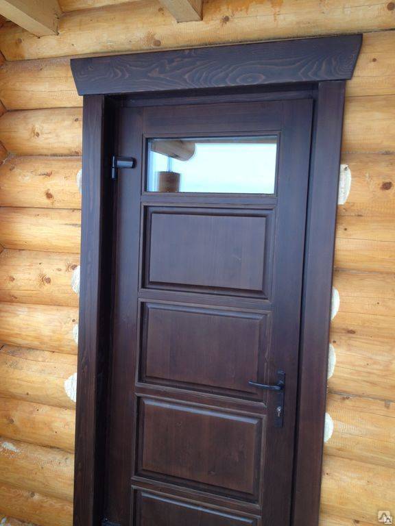 Стоит ли ставить деревянные входные двери в квартиру?
