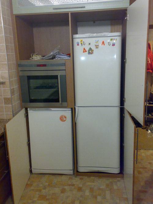 Встраиваемый холодильник – рейтинг лучших моделей, можно ли встроить обычный холодильник, особенности монтажа