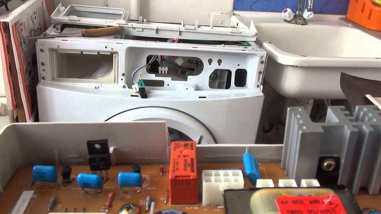 Поломка стиральной машины: частые причины неисправностей и способы их устранения