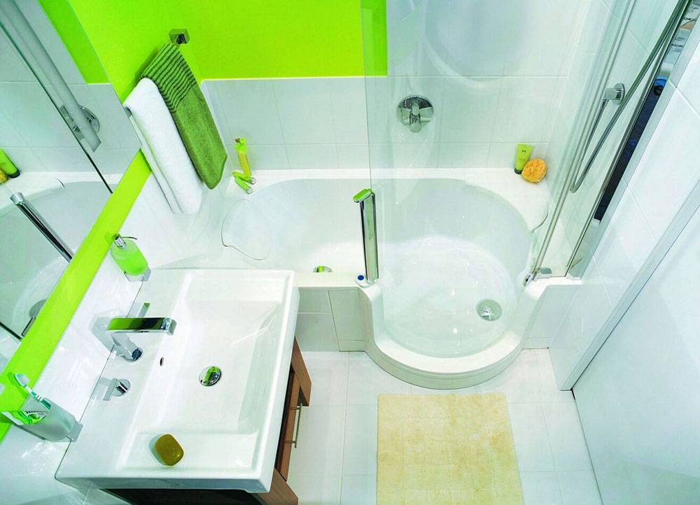 Размеры и виды угловых ванн для маленьких ванных комнат
