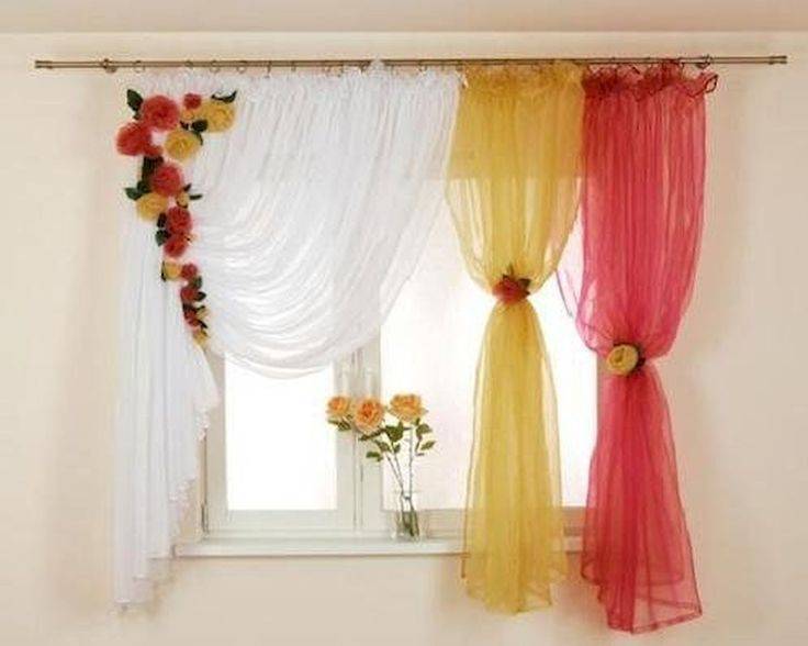 Оформление окон шторами фото: варианты интерьера комнаты, как оформить узкое окно без штор, красивые гардины