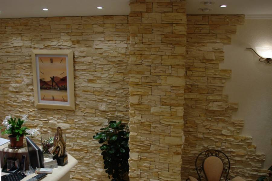 Отделка декоративным камнем дверных проемов (38 фото): использование искусственного камня для декора откосов входной двери - интересные варианты