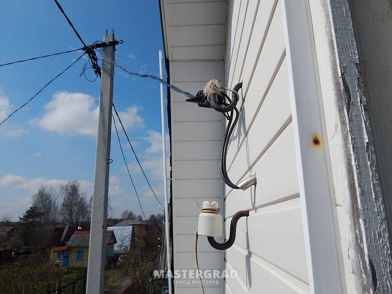 Ввод электричества в дом: под землей, от столба, вводное устройство и выбор провода