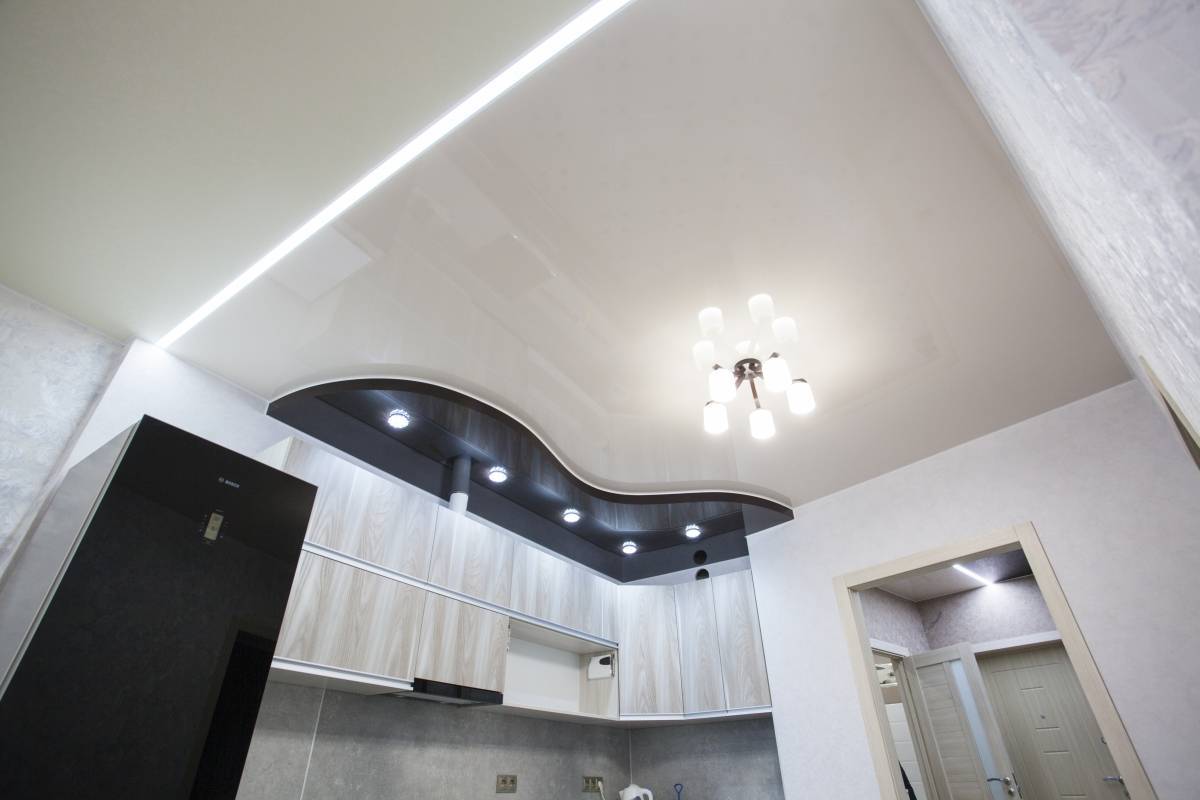 Натяжной потолок на кухню: отзывы покупателей. какой лучше натяжной потолок на кухню? :: syl.ru