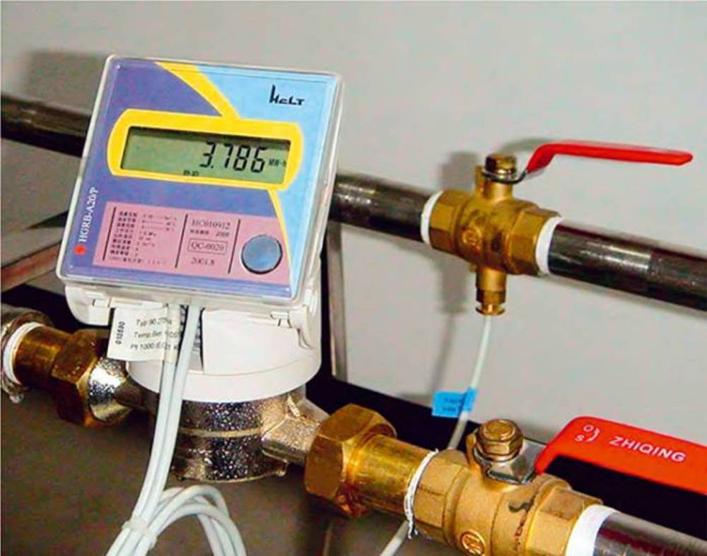 Тепловые счётчики на отопление в многоквартирном доме: принцип работы и особенности установки