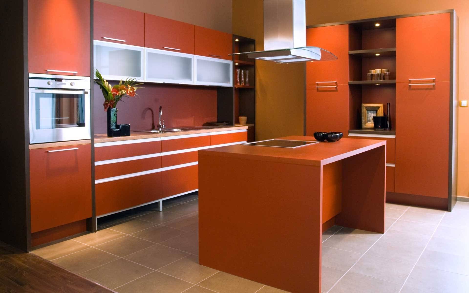Обои оранжевого цвета: виды, дизайн и рисунки, оттенки, сочетания, фото в интерьере